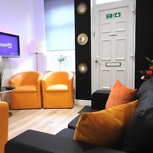Make Yourself At Home! Leeds (West Yorkshire)